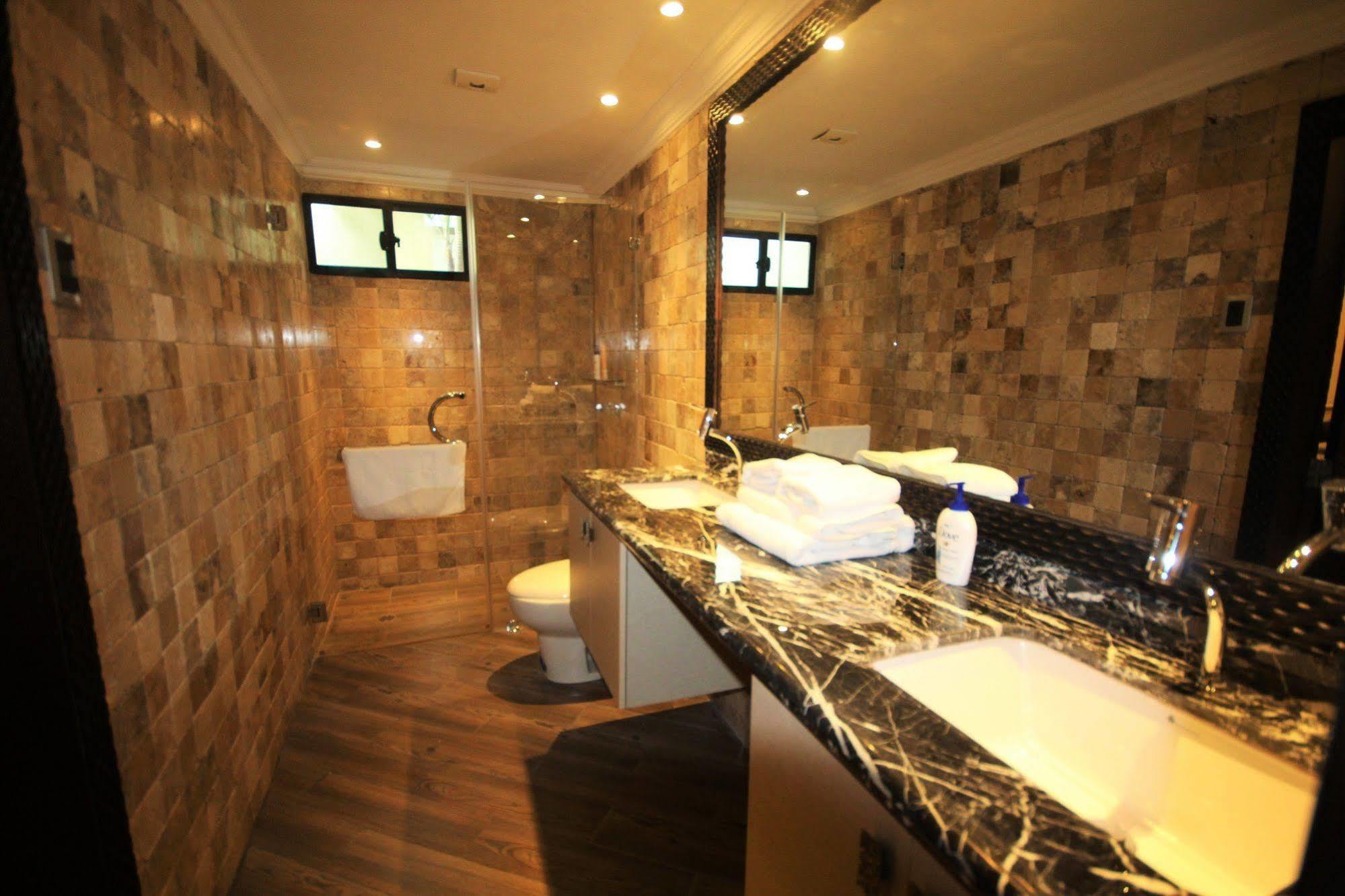 Cedros Inn Boutique Hotel Guayaquil Luaran gambar